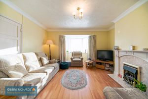 Sitting Room- click for photo gallery